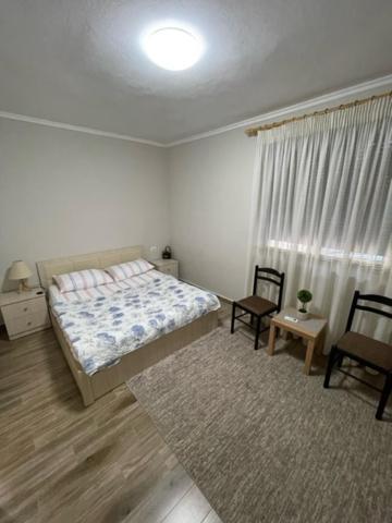 New Bazaar Rooms Tirana Bagian luar foto